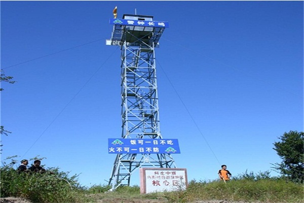 20米监控塔架多少吨？
